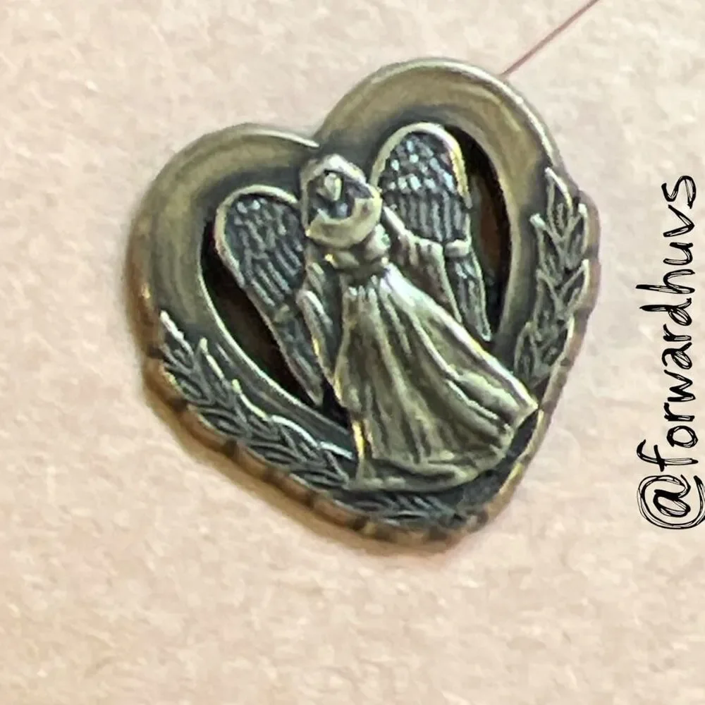 D+D Marketing Angel in Heart Pin – Bronze Gold Tone
